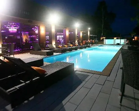 Player's Pool&rooms 4*