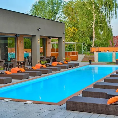 Guest house Player's Pool&rooms