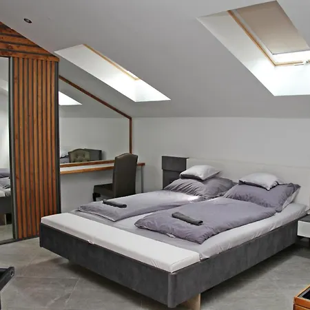 招待所 Player's Pool&rooms 4*