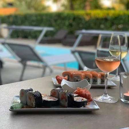 Player's Pool&rooms 4*