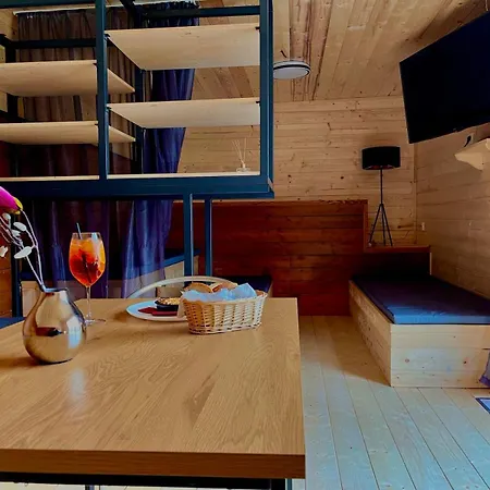 Player's Pool&rooms Vonyarcvashegy