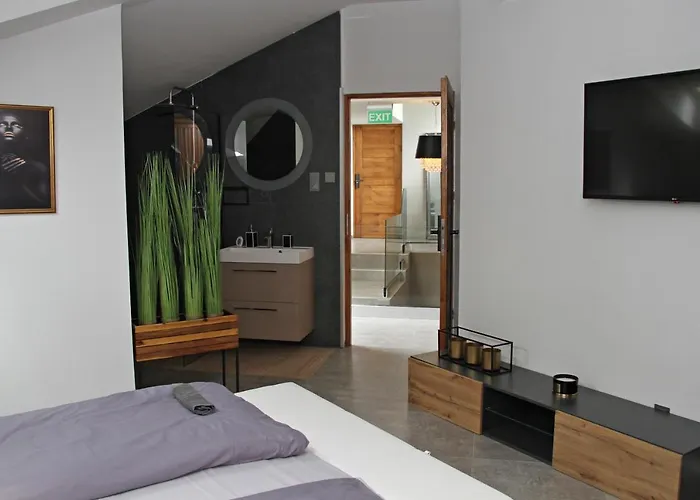 Player's Pool&rooms 沃尼奥尔茨沃什海吉