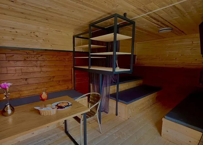 招待所 Player's Pool&rooms 4*